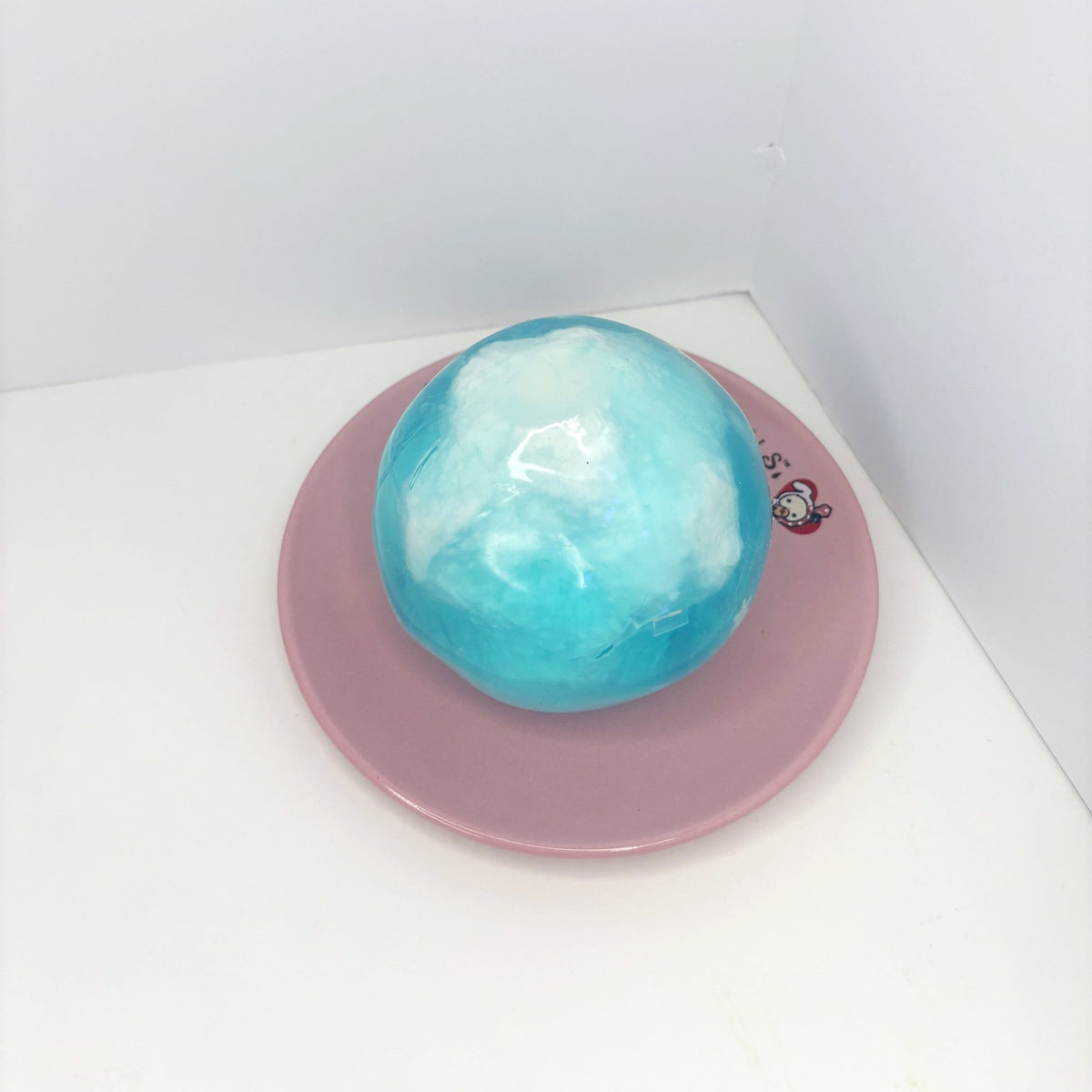 Sizzly Wintery Snowy Ball squishy - Nutty SquishyNutty SquishySquishy